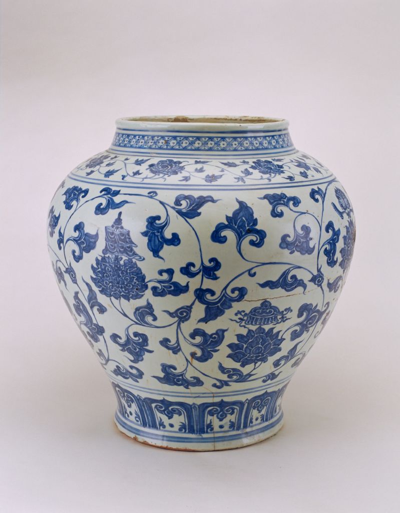 图片[2]-Blue and white eight treasures lotus pot-China Archive